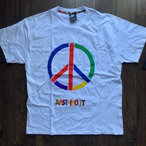 Nike Gel Playground Peace Sign T Shirt size L